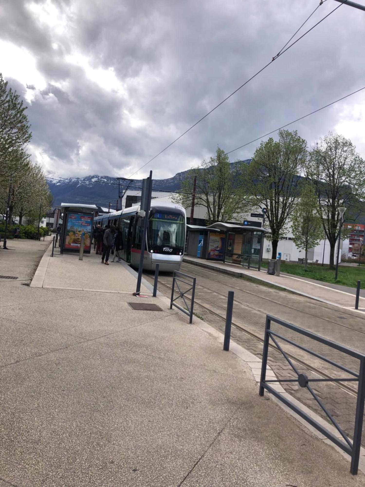 Soyeux De La Bruyere/ Grenoble*Parking Gratuitアパートメント エクステリア 写真